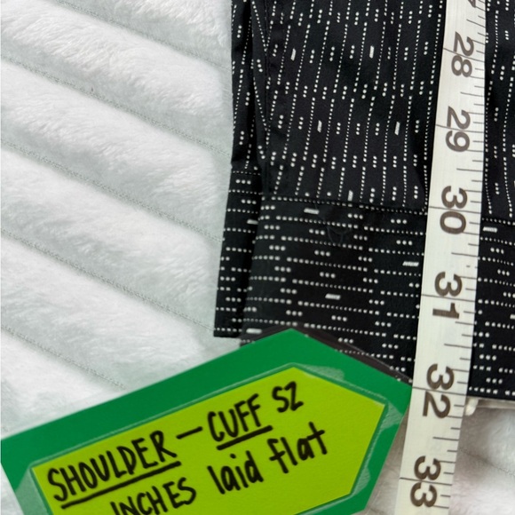 H&M Black and White Patterned Casual Shirt - Picture 13 of 13